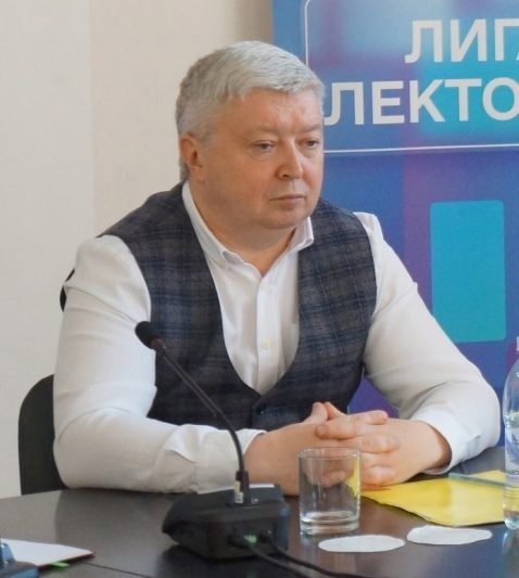 Доктор политических наук Владимир Слатинов прокомментировал отчёт о работе регионального правительства: