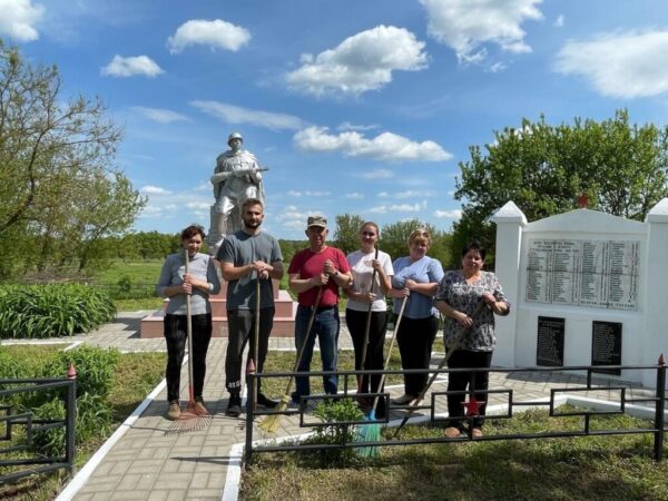 «И помнит мир спасенный…»