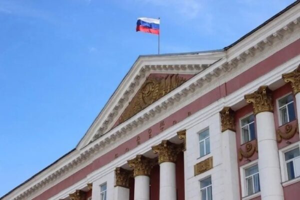 Губернатор Алексей Смирнов подписал законы, ранее принятые областной Думой