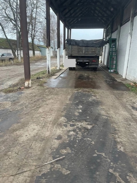 Бойцы отряда «БАРС-Курск» задержали мародёра, воровавшего зерно
