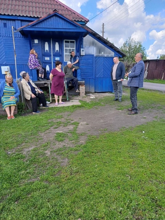МУСОРУ МЕСТО В КОНТЕЙНЕРЕ