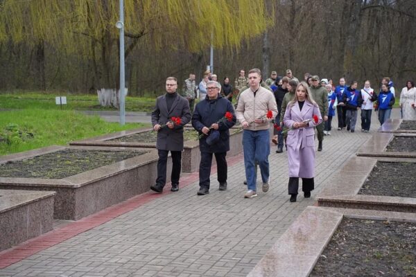 Куряне почтили память жертв нацистов в годы Великой Отечественной войны